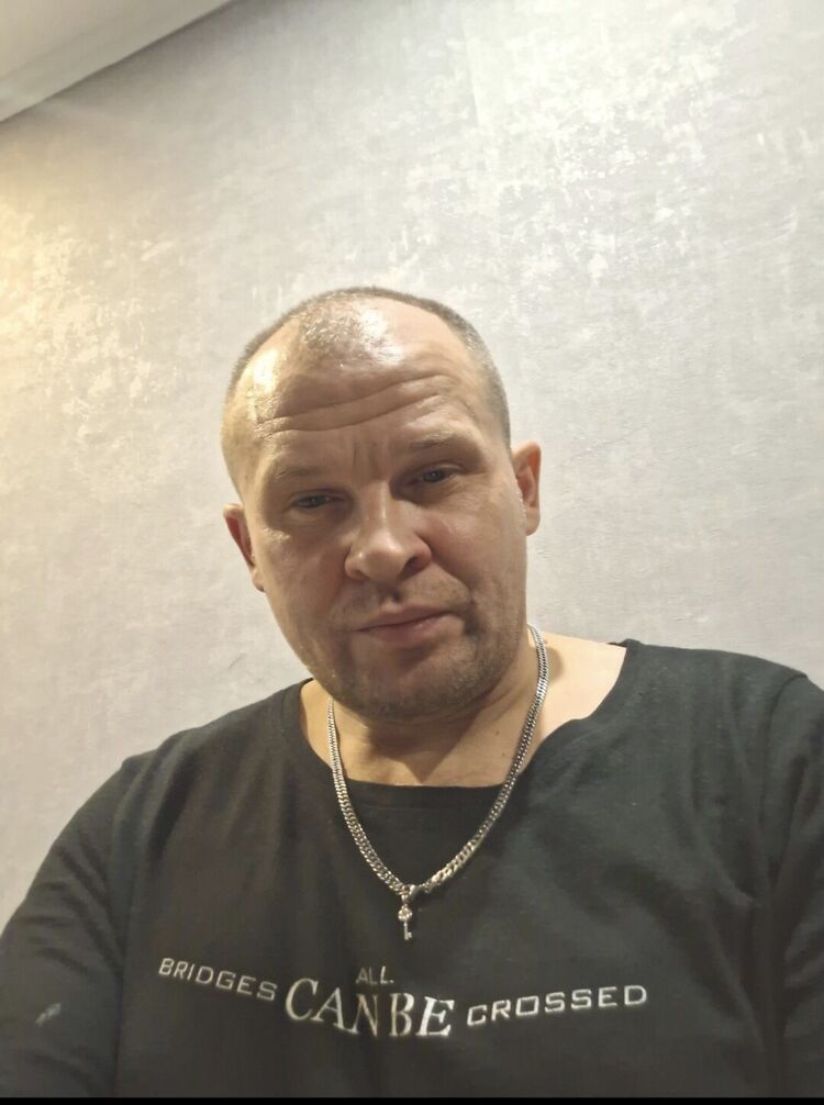  46628056  , 36 ,    