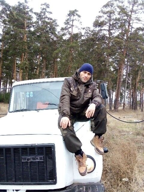  ,   Pavel, 42 ,   ,   , c 