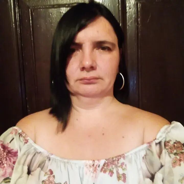  ,   Zorana, 40 ,   ,   