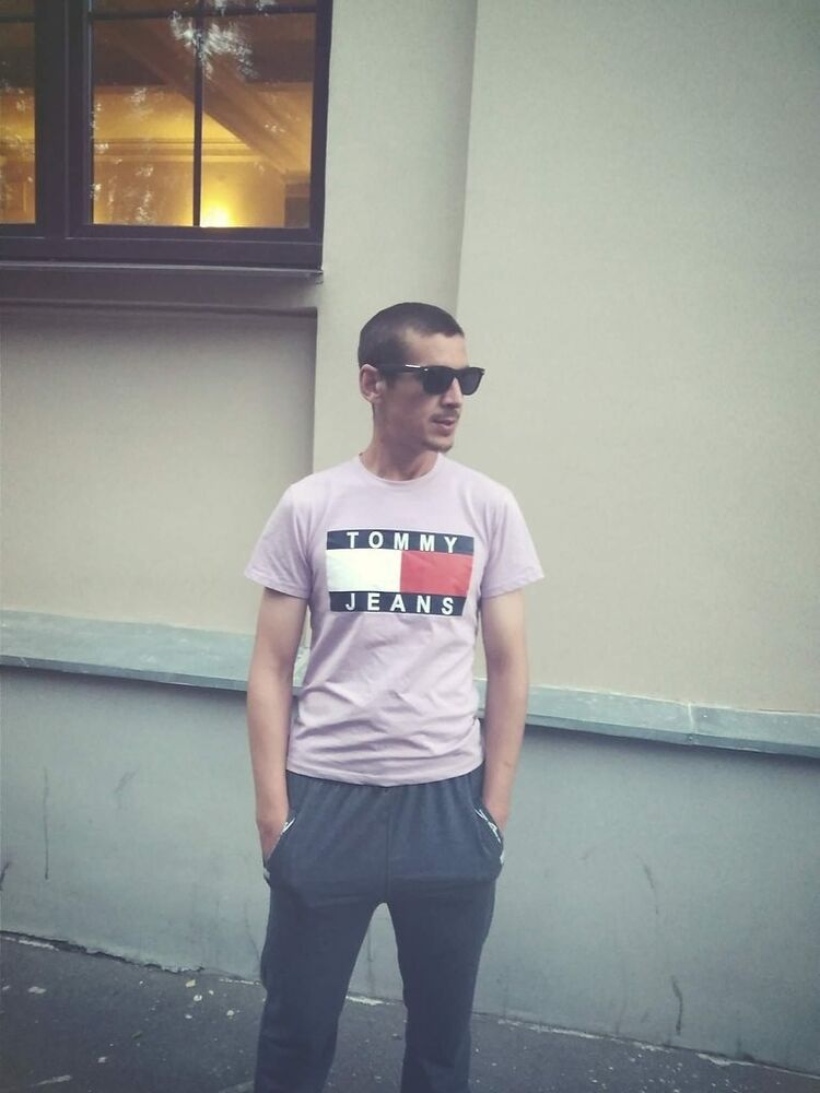  ,   Artem, 38 ,   ,   , c 