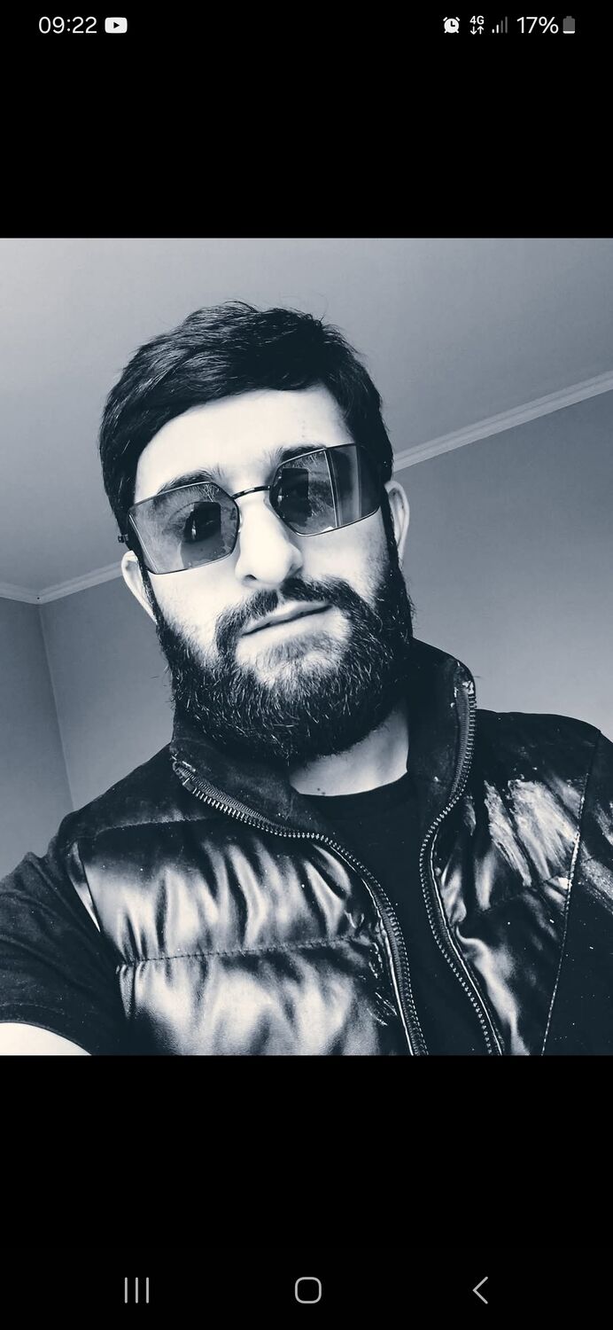  51573686  Arman, 28 ,    