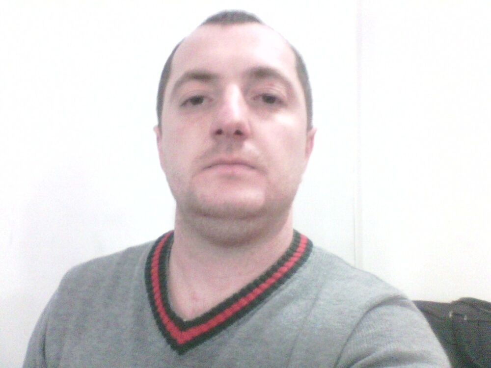  ,   Gio, 42 ,   