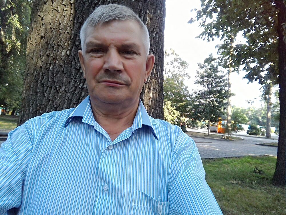  ,   Viktor, 71 ,   ,   , c 