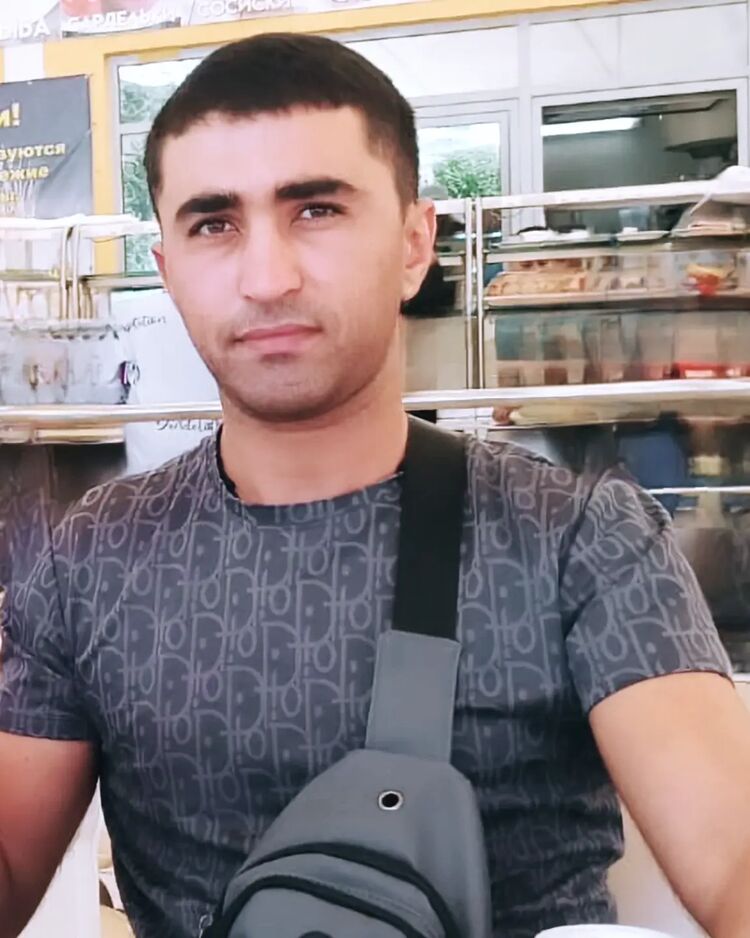  48620316  Ivan, 29 ,    