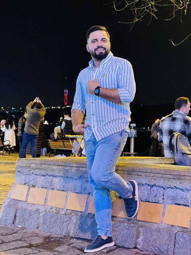  Ortakoy,   Reza, 28 ,   ,   , c 