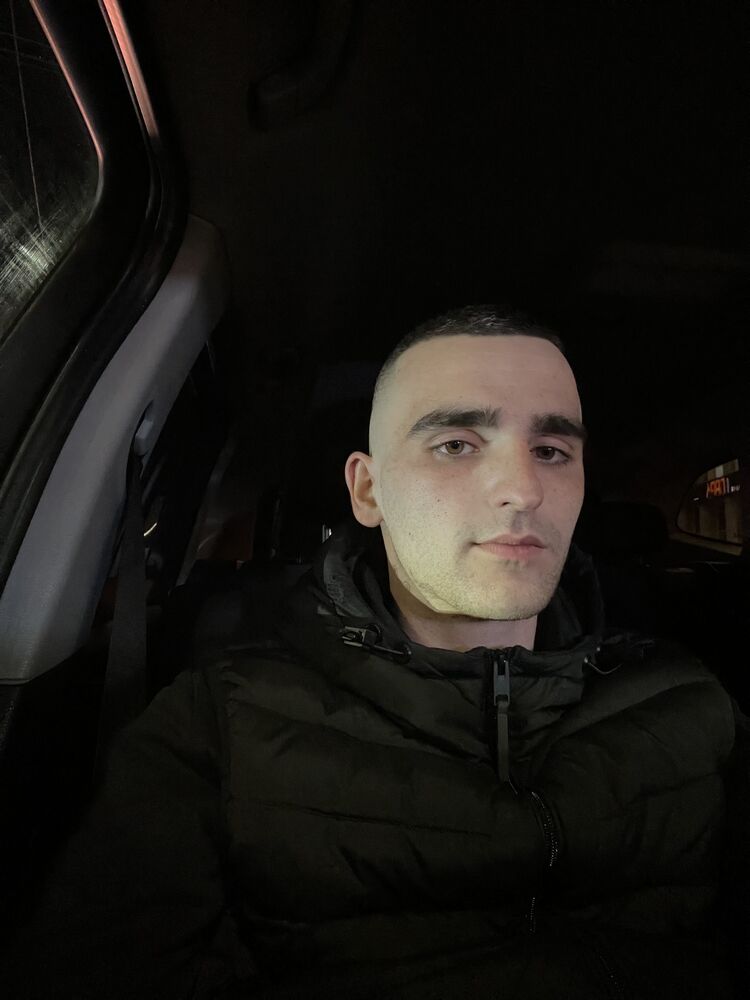  41778766  , 27 ,    
