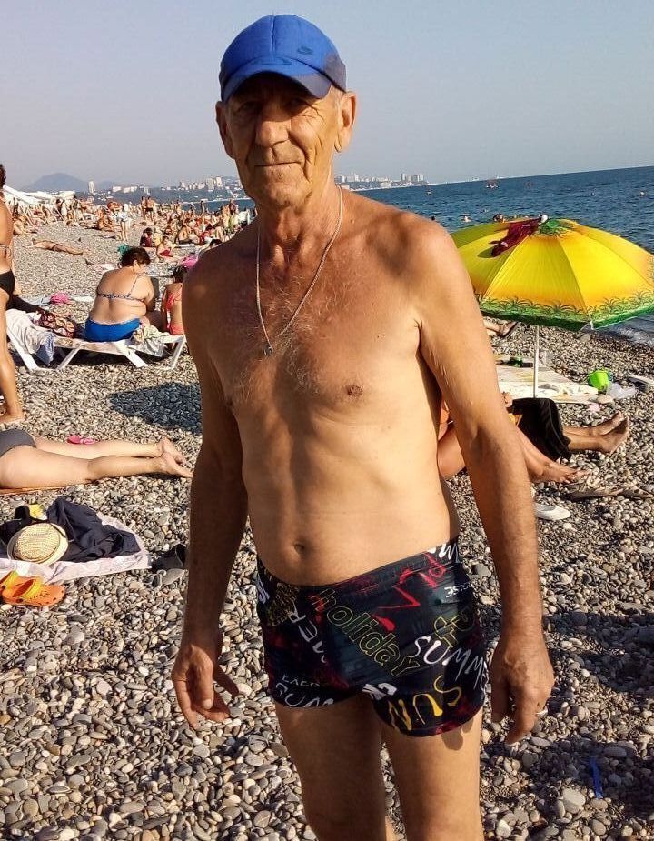  ,   Viktor, 69 ,   ,   , c , 