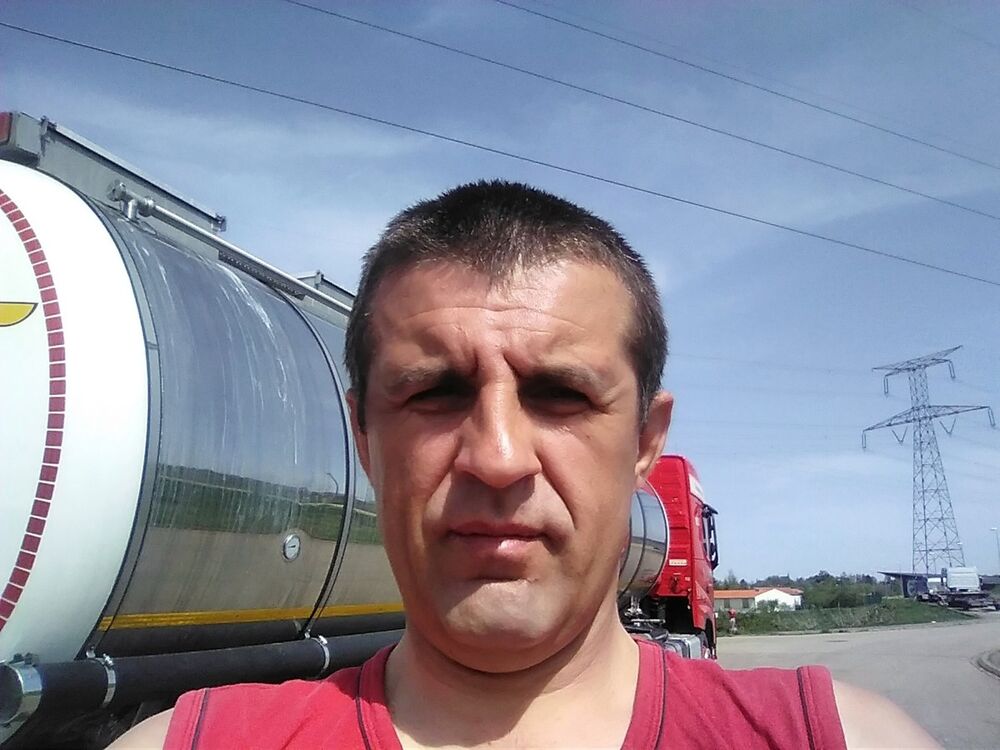  ,   Vitalii, 44 ,   ,   , c , 