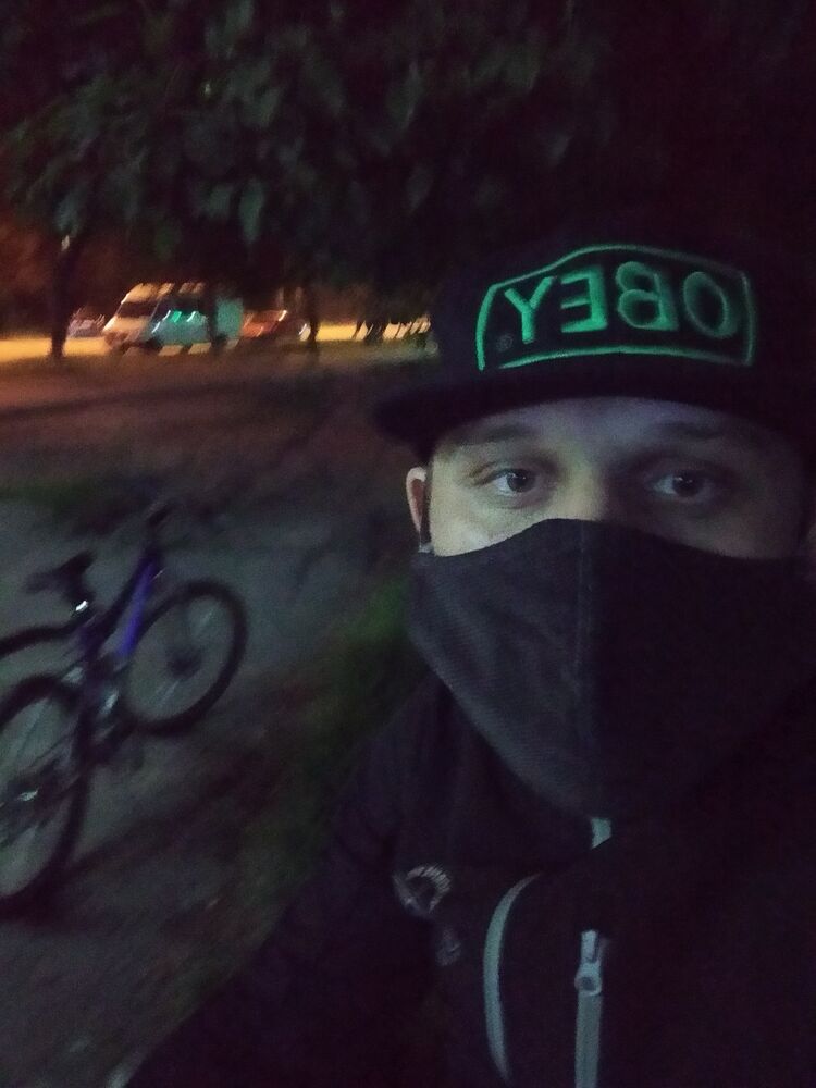  23088886  , 40 ,    