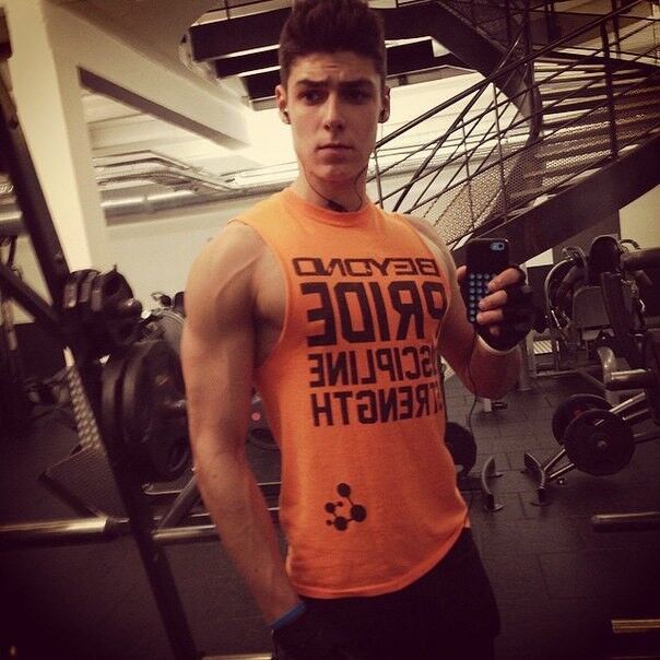 ���� 9322326 ������� ������, 37 ���, ���� ���������� � �������-��-����