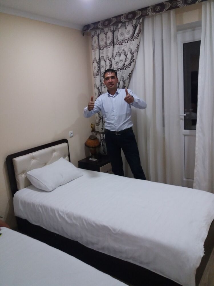  ,   Utkir, 40 ,   ,   , c , 
