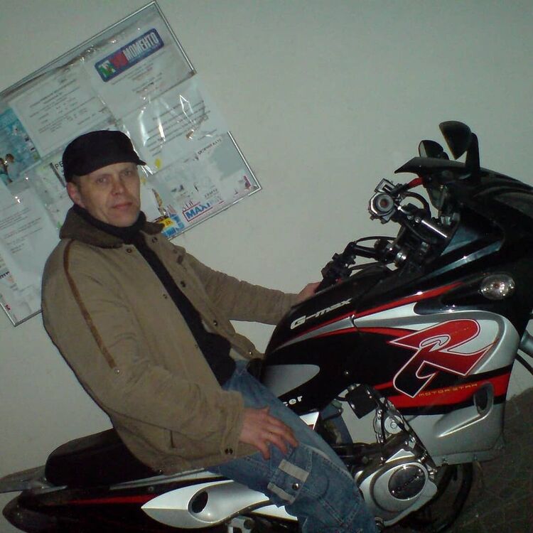  12877696  Sergey, 54 ,    