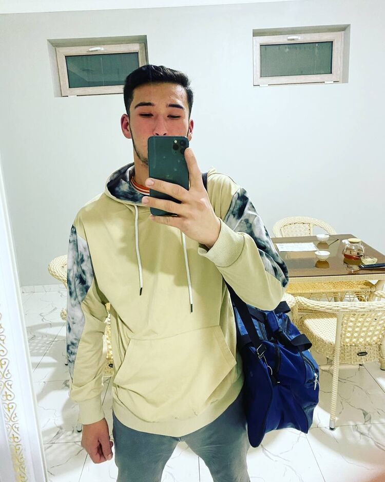 46529516  , 22 ,    
