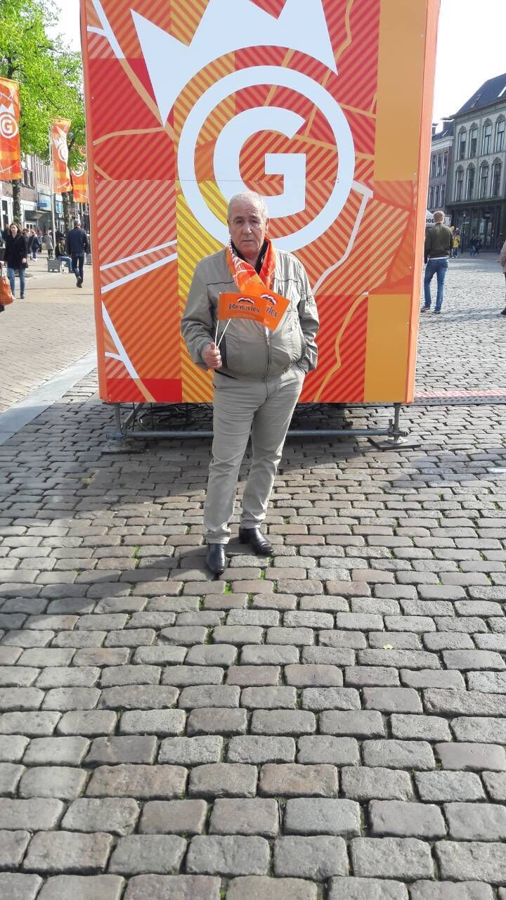  43421076  , 68 ,    Ede