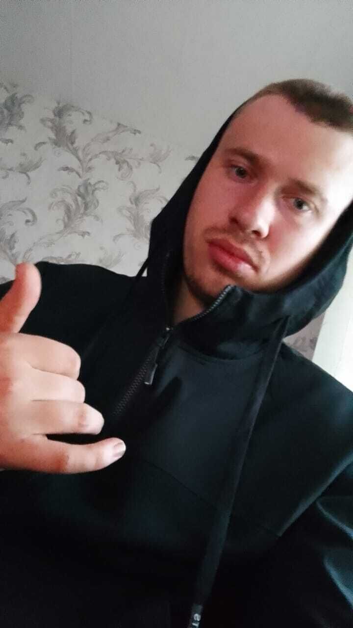  44186536  Andrey, 28 ,     