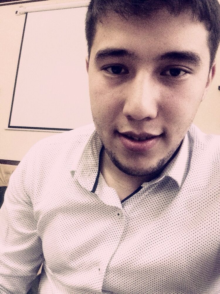  16052926  Ruslan, 29 ,    