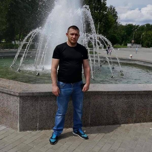  18089276  Victor, 44 ,    
