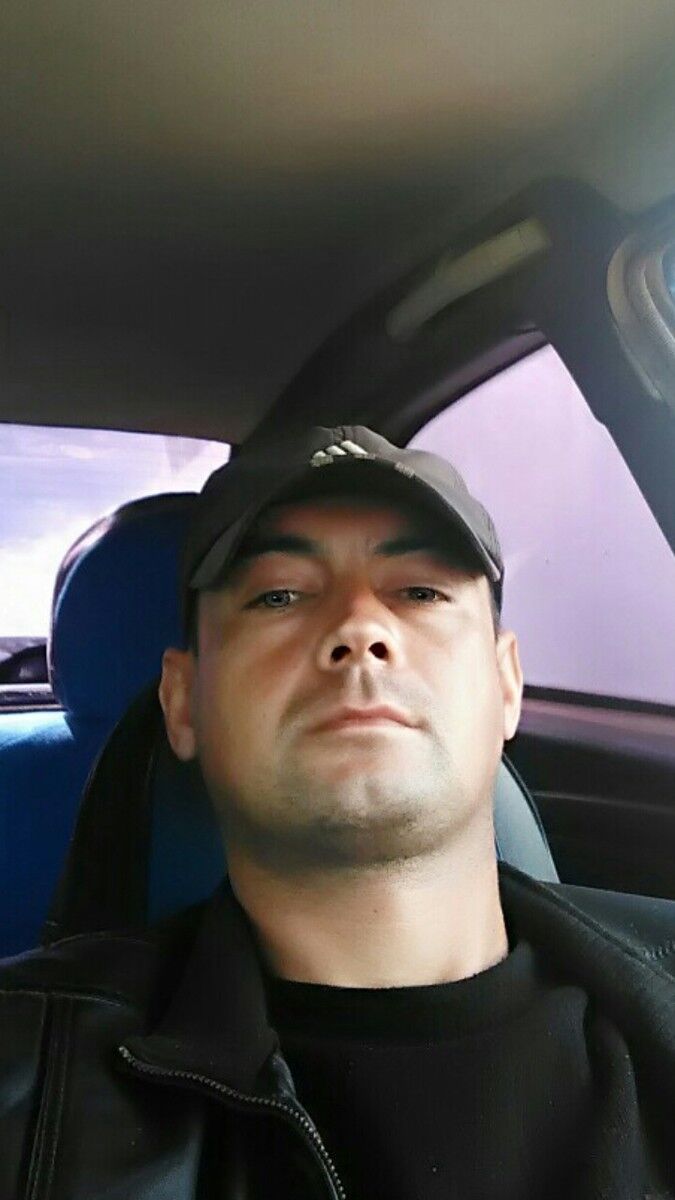  ,   Darik, 39 ,   