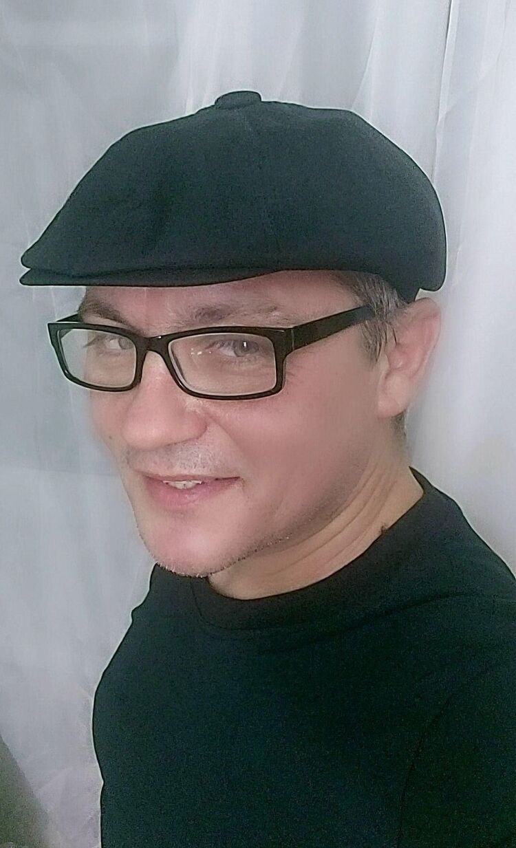  ,   Viktor, 48 ,   ,   , c , 