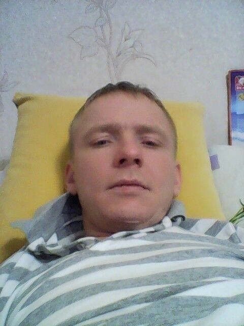  8687166  Tolik, 41 ,    