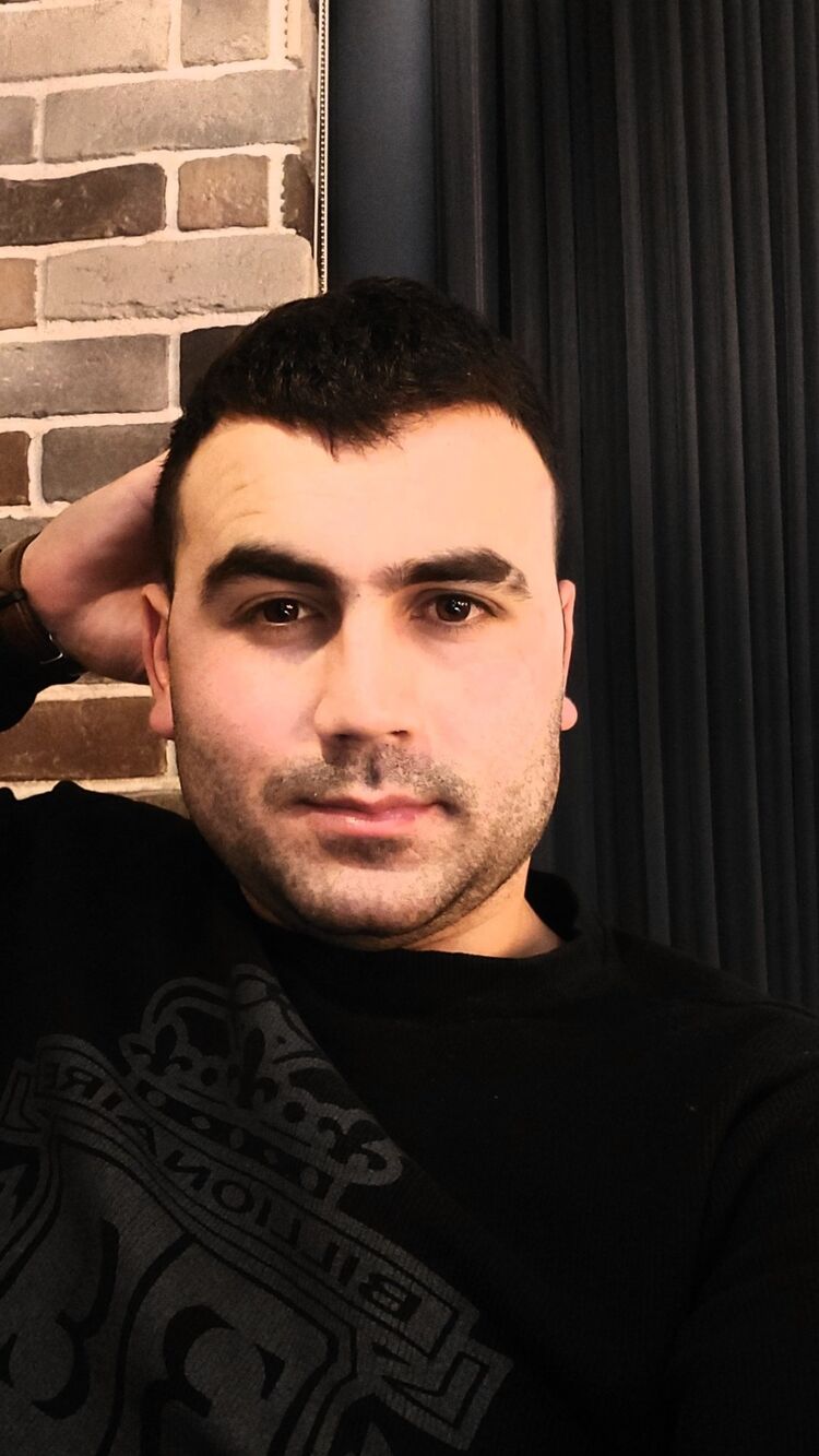  26165636  Oleg, 27 ,    