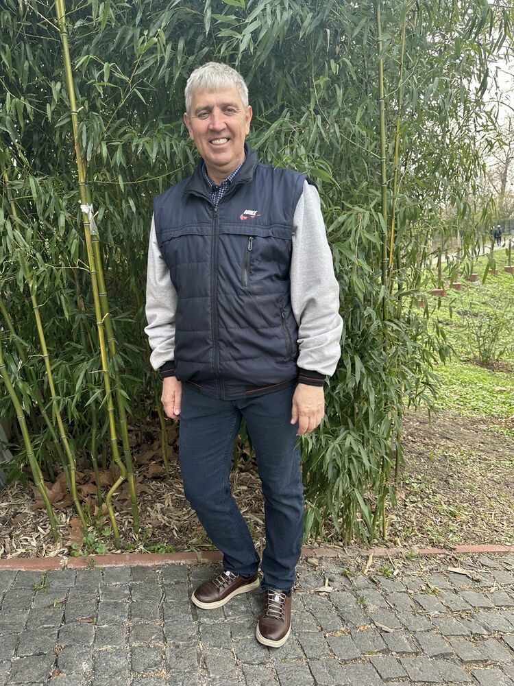  ,   Igor, 59 ,   , c 