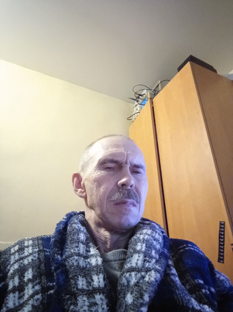  25589316  , 65 ,    
