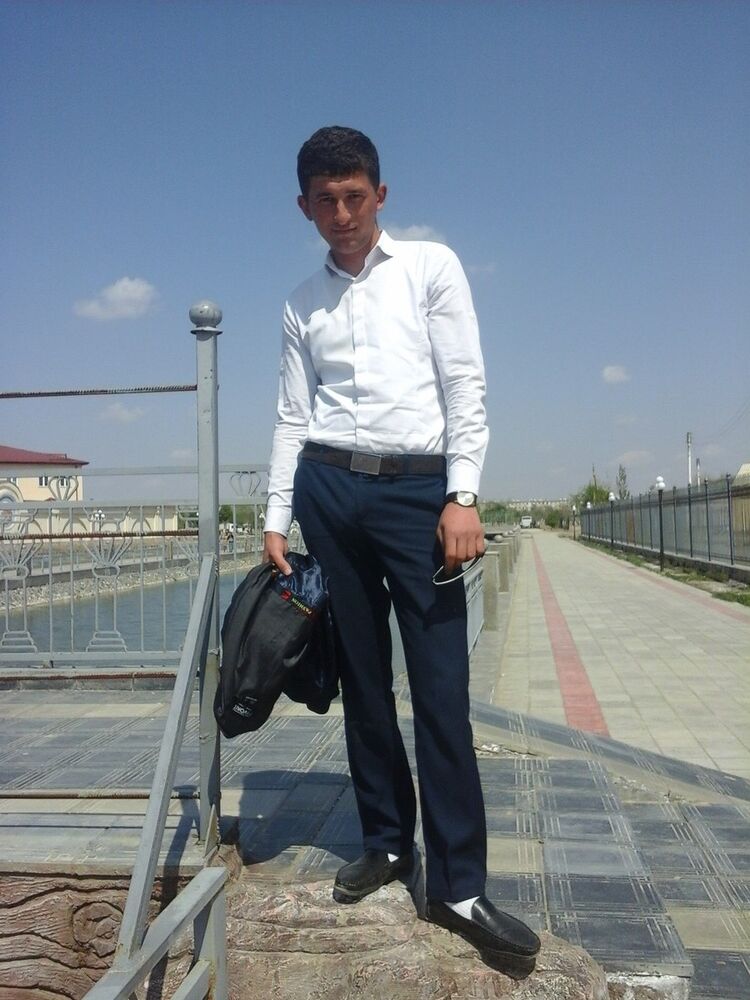  ,   Boburbek, 32 ,   ,   , c 