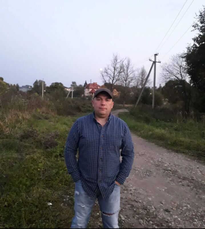  47002596  , 42 ,    