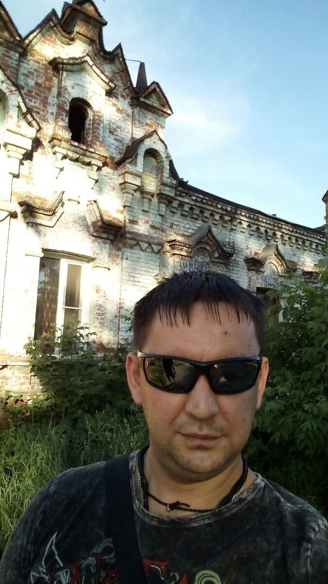  ,   Leo, 40 ,   , 