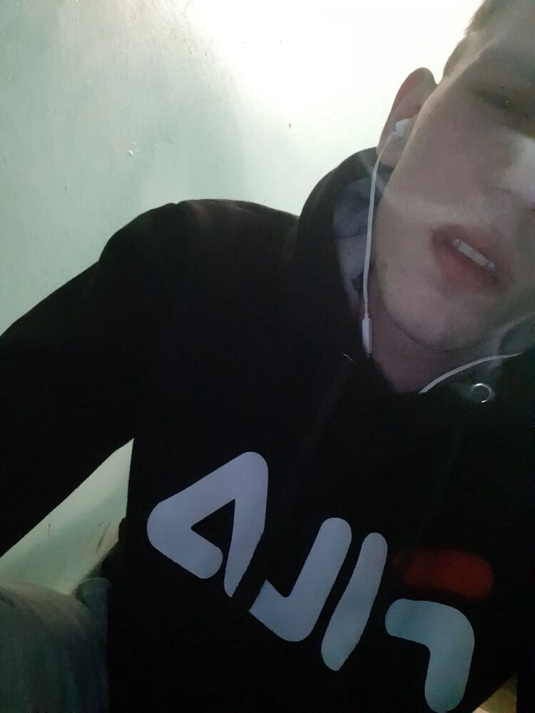  --,   BuggsBunny, 28 ,   c 
