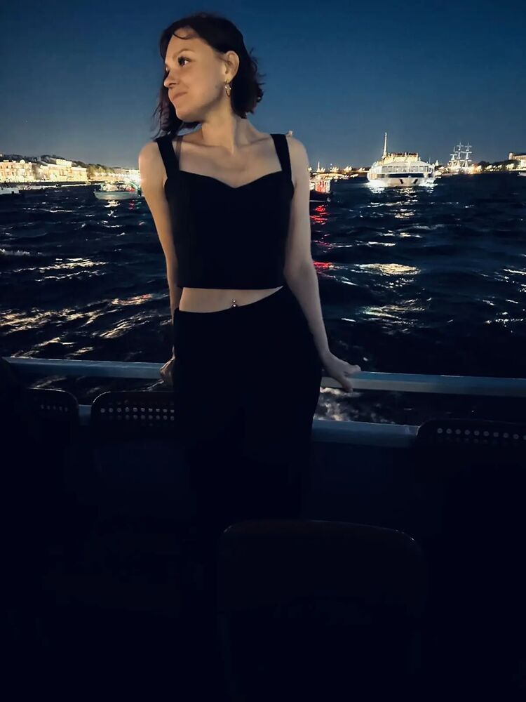 ���� 49208316 ������� ���������, 32 ����, ���� ���������� � �����-����������