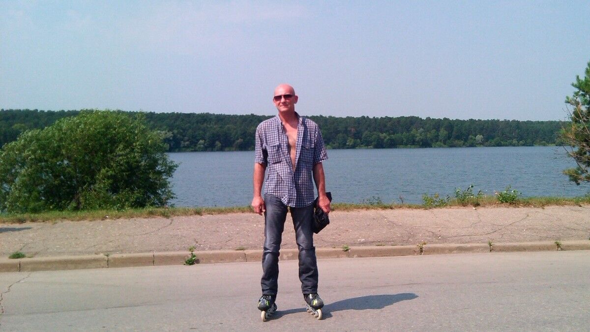  6351476  ANDREI, 57 ,     
