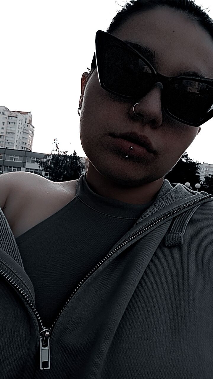  40159046  , 24 ,    