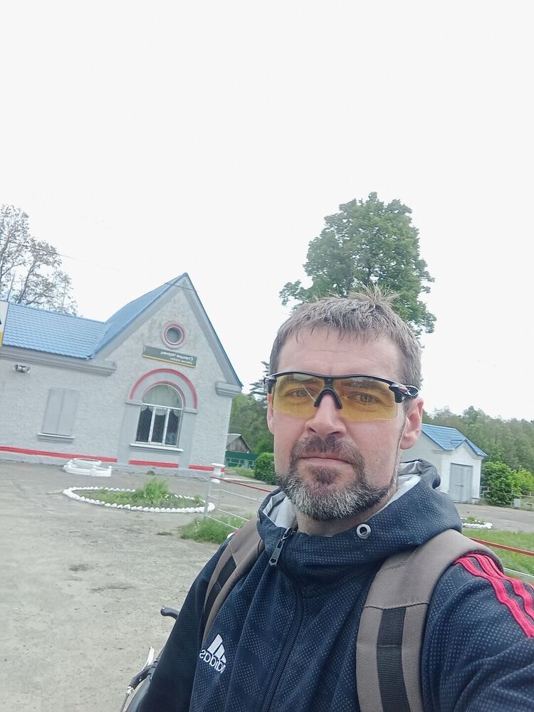  ,   Yrez, 44 ,   ,   , 