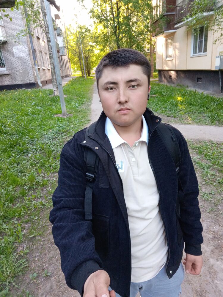  43354446  Hasan, 25 ,    