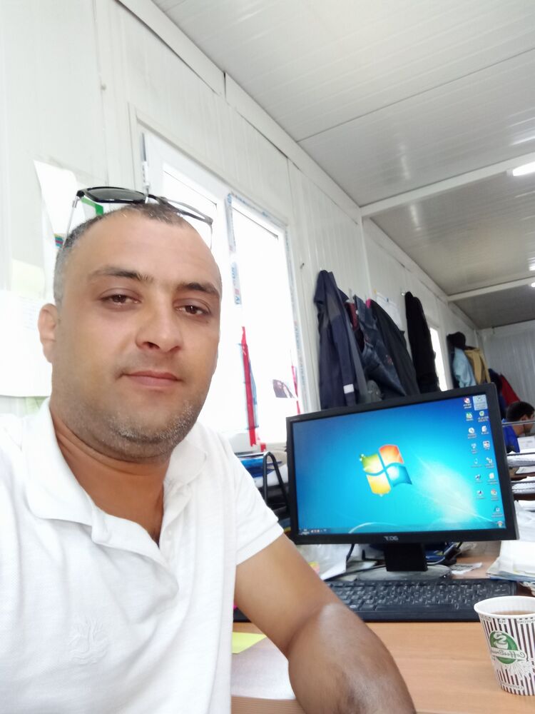  23836506   , 39 ,    
