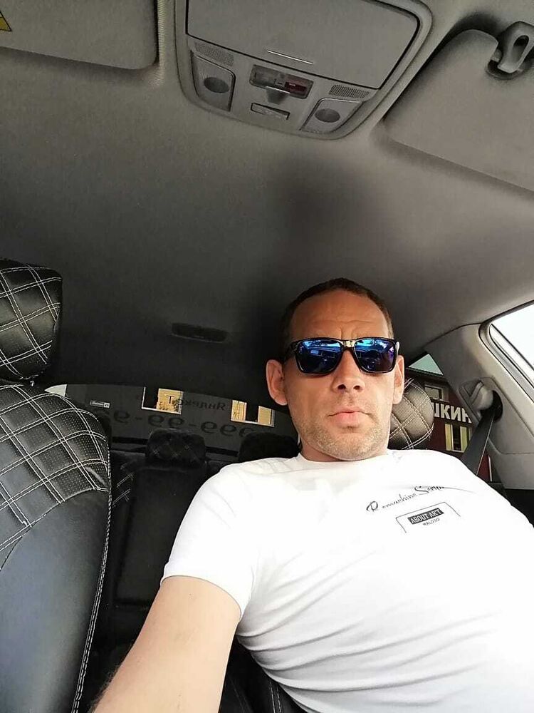  33457976  Maks, 43 ,    