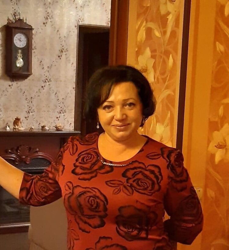  18589586  Olga, 49 ,    