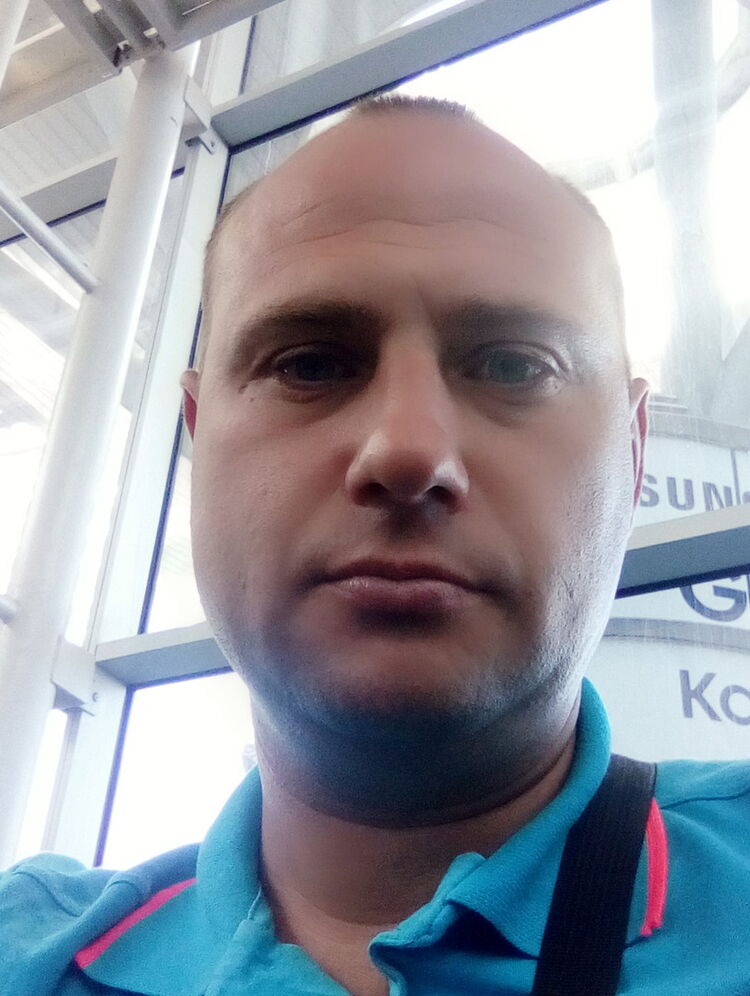  ,   Dmitrij, 44 ,   ,   , c 