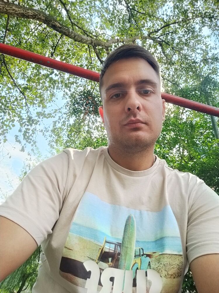  53046516  , 27 ,    