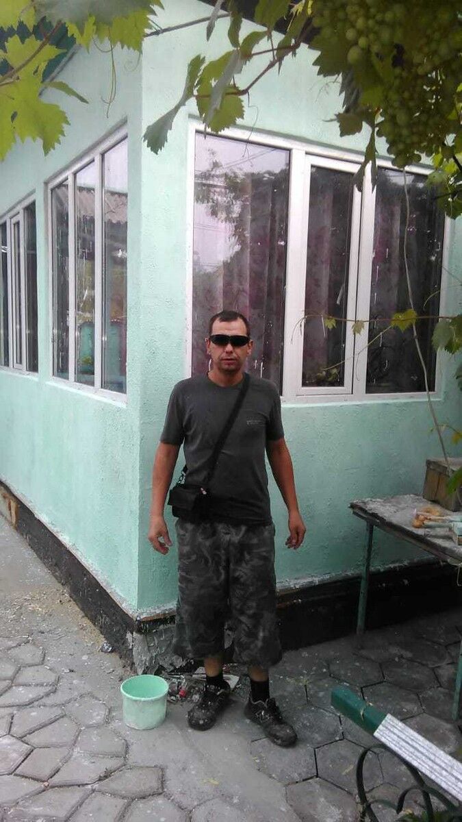  ,   Denis, 43 ,   ,   , c 