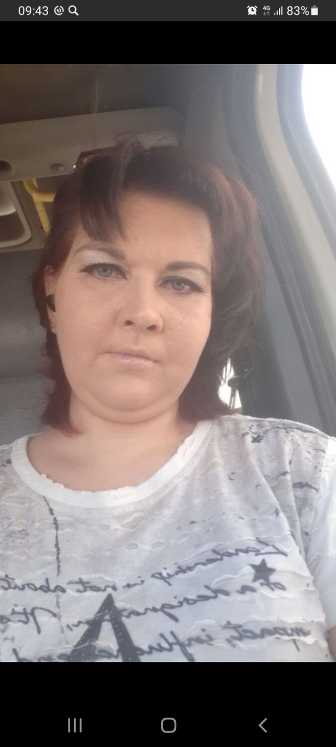  49127856  Valeria, 37 ,    