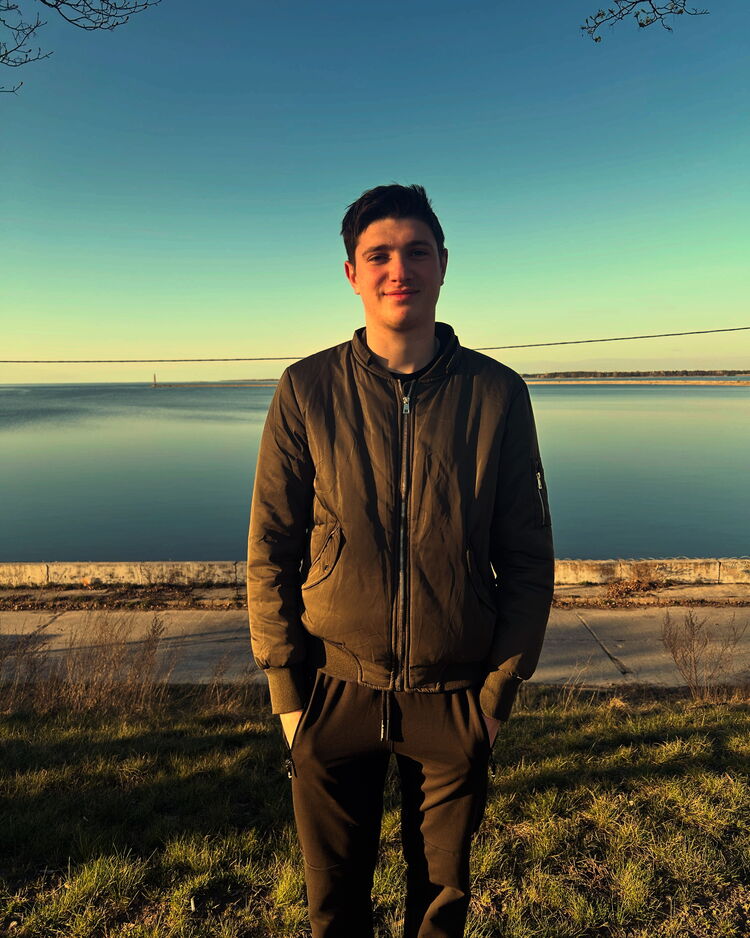  ,   Ishmsev, 22 ,   ,   
