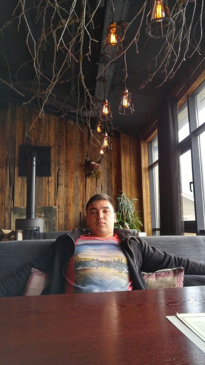  ,   Azik, 37 ,     , c 
