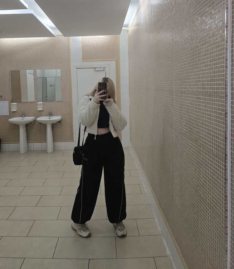  54428596  Mira, 22 ,    -