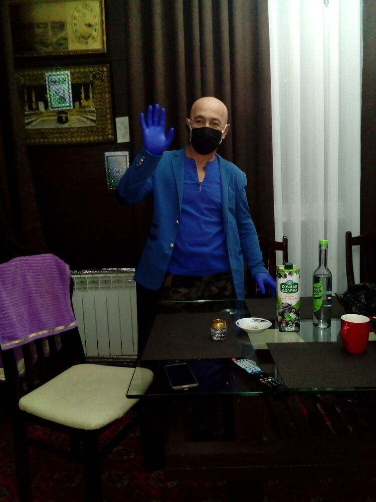  19534556  Khasan, 55 ,    