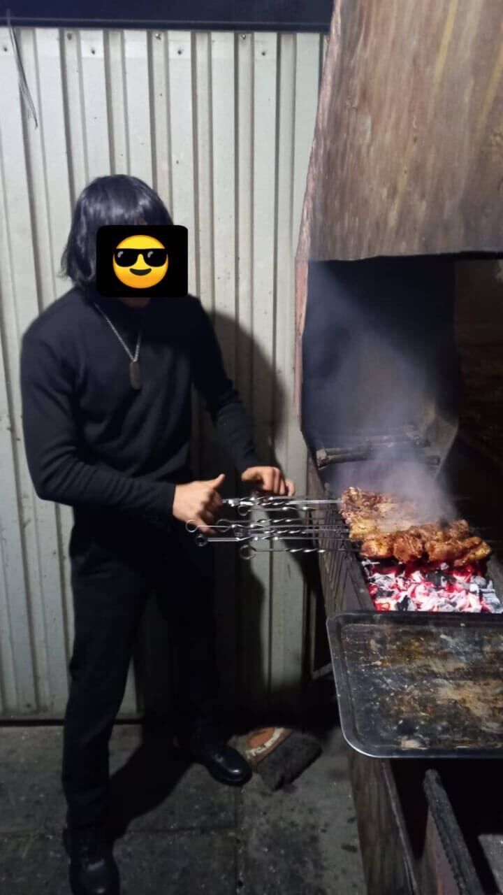  49324896  Zubaira, 27 ,    