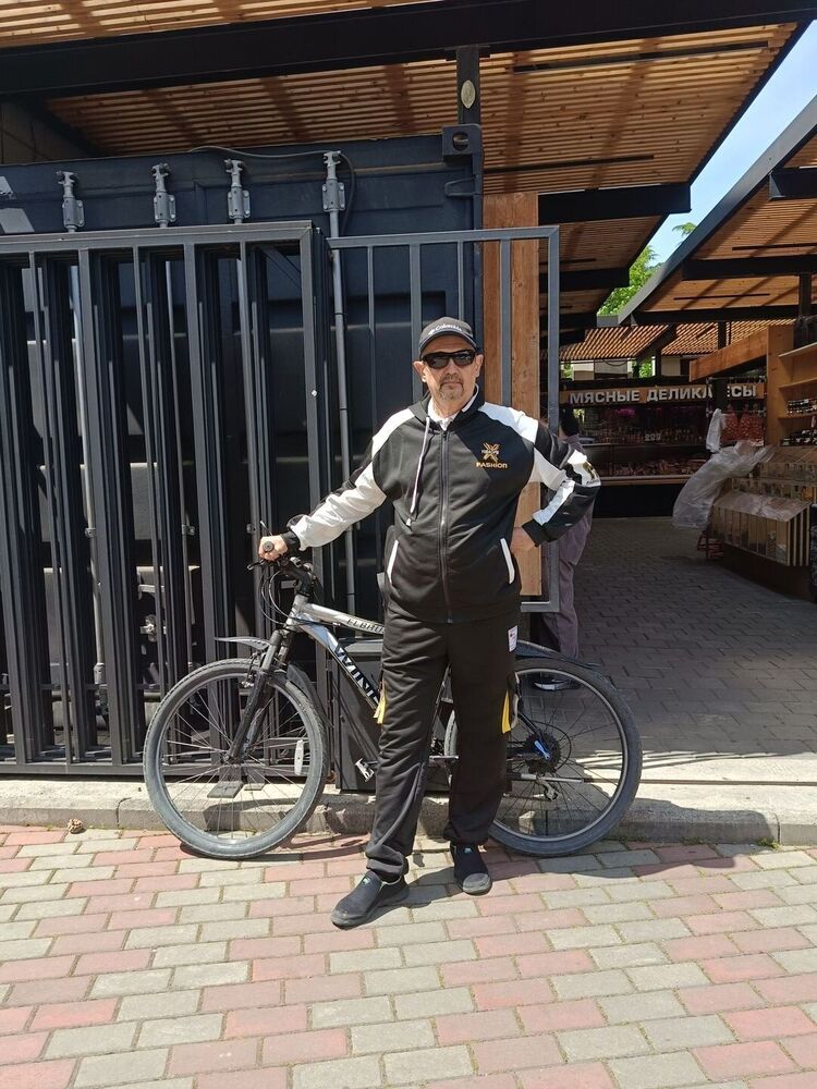  51418946  , 52 ,    