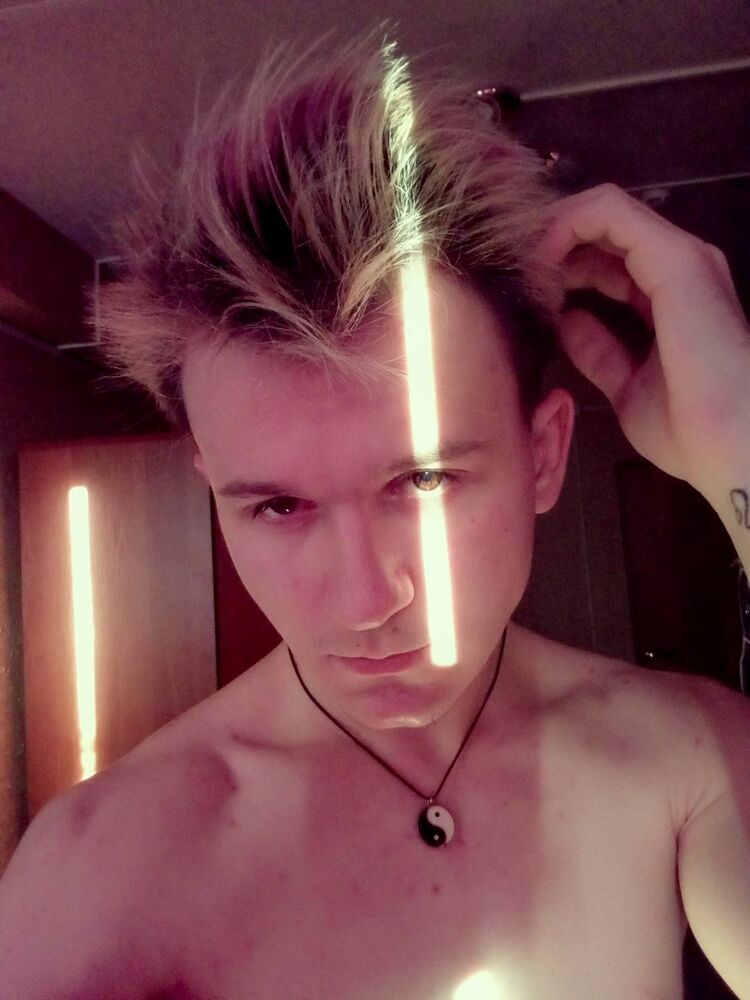  ,   Nikita, 24 ,   